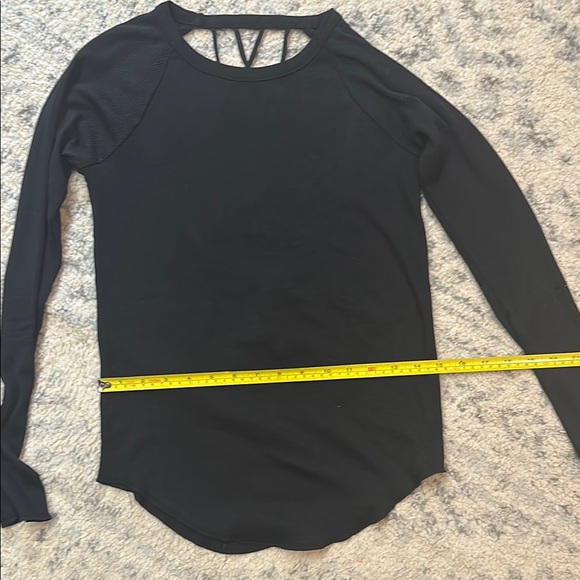 NWT - Chaser lightweight ribbed Black Long Sleeve Top with criss cross back - Picture 5 of 5